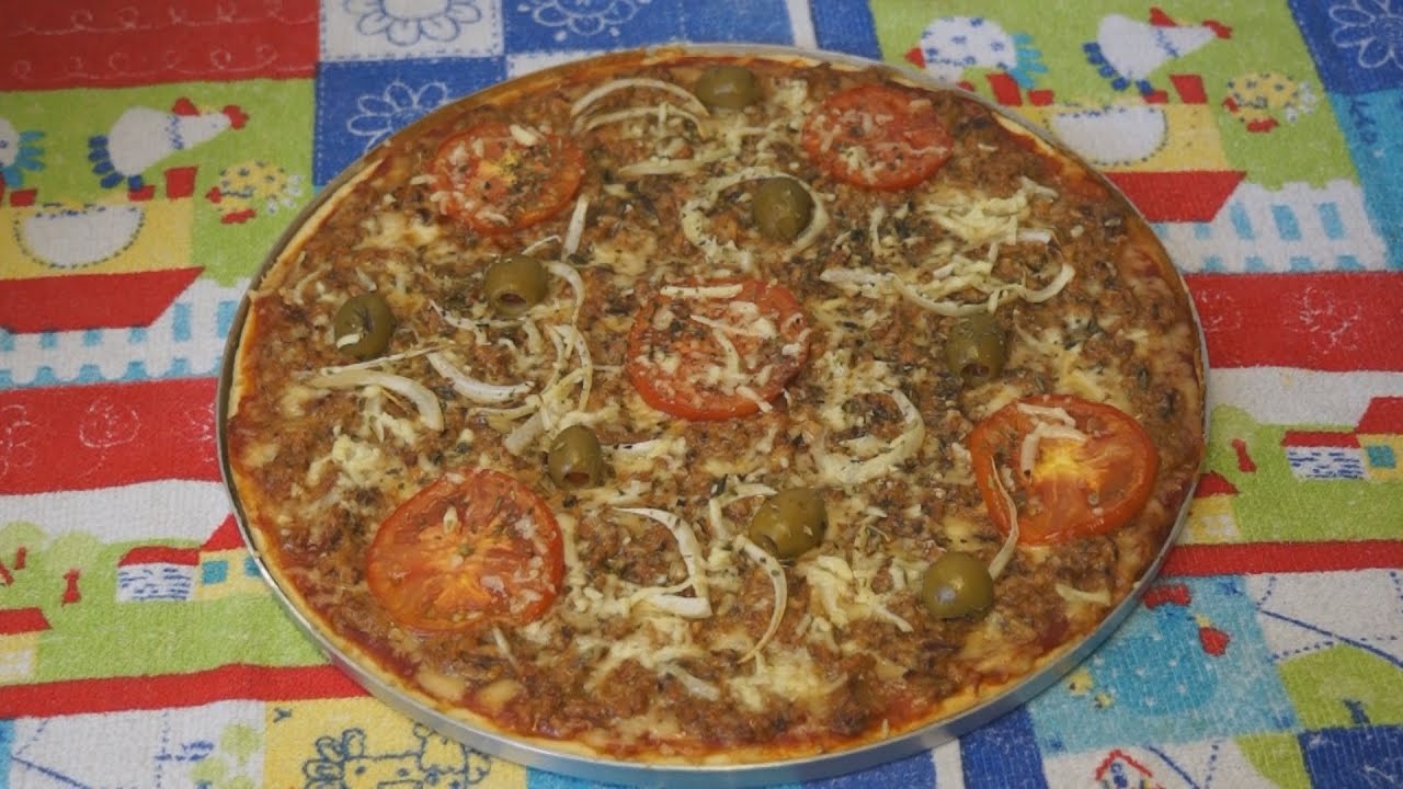 PIZZA CASEIRA DE LIQUIDIFICADOR COM SARDINHA