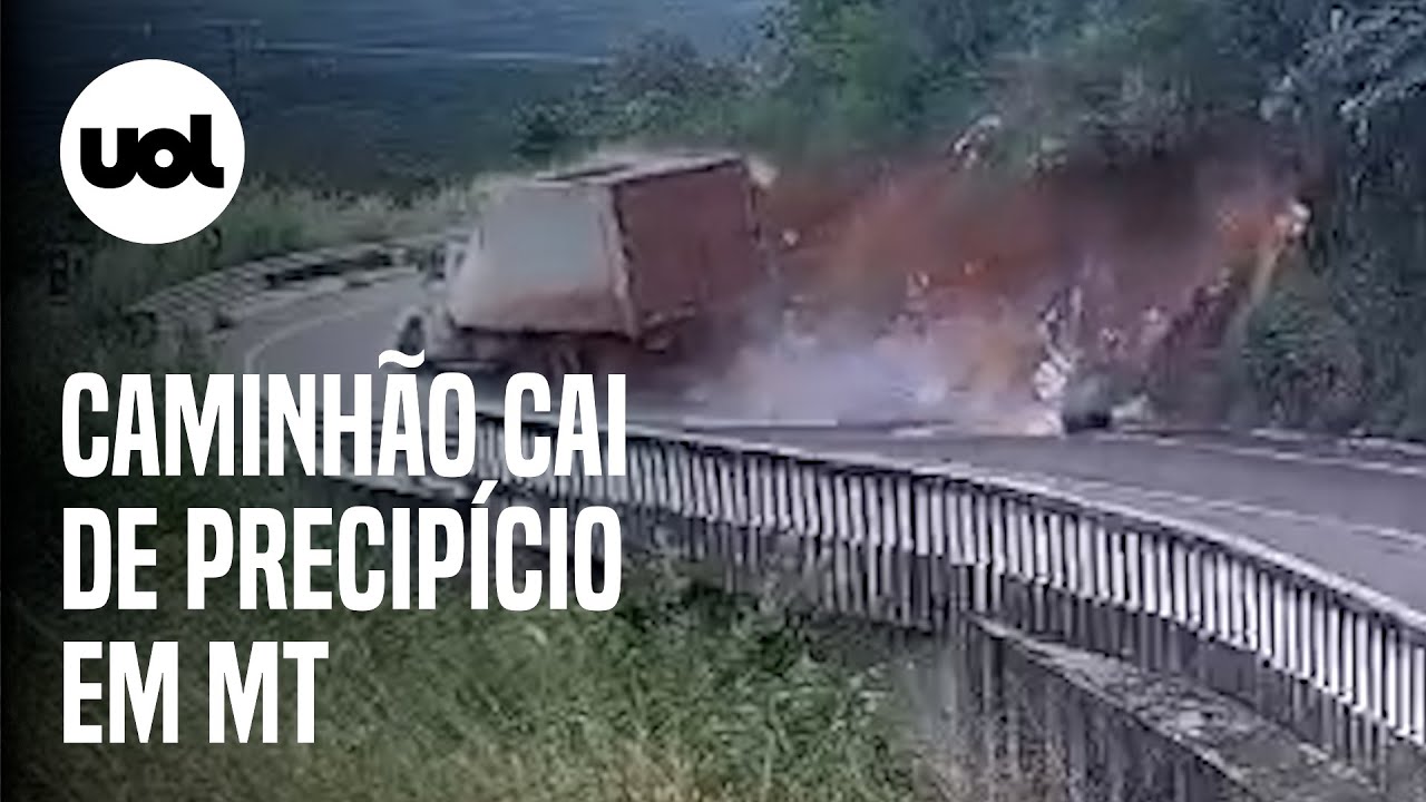 Caminhão cai de precipício e motorista sobrevive em MT