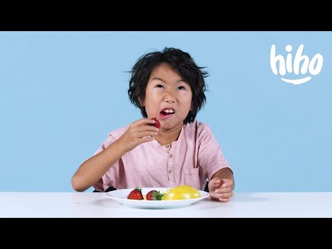 Kids Try Miracle Berries | Kids Try | HiHo Kids
