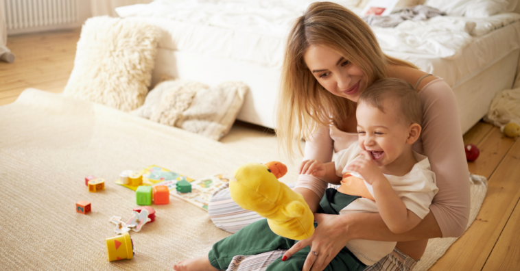 A importância de brincar com a criança