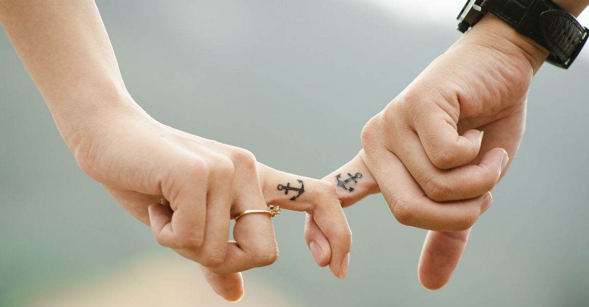 anel permite sentir o batimento cardíaco