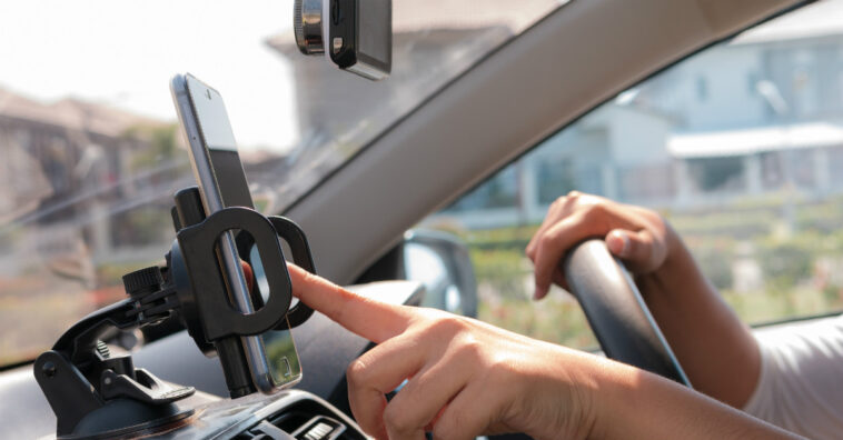 Aplicativo de transporte para idosos começa a operar em São Paulo