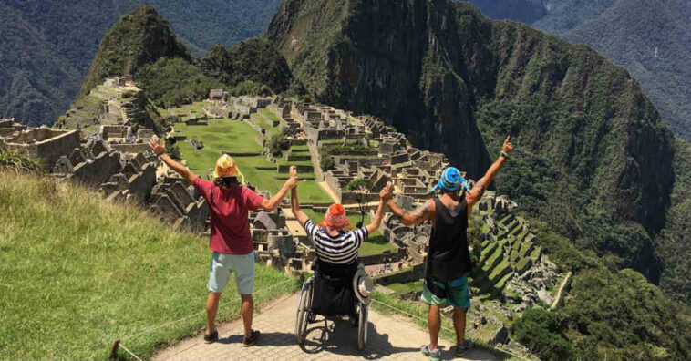 Argentino ajudou amigo cadeirante a visitar Machu Picchu