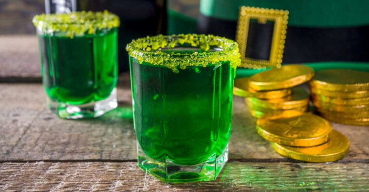 Beber álcool com energético pode causar problemas cardíacos