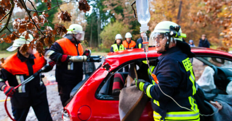 Bombeiro recebe chamado de resgate e descobre que filha estava entre os mortos
