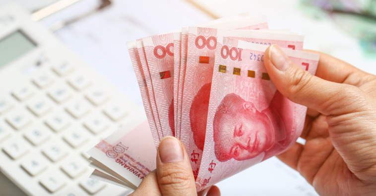 Chinês é acusado de vender filho e usar dinheiro para viajar com nova esposa
