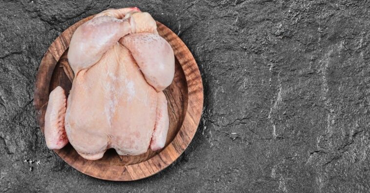 Como descongelar frango