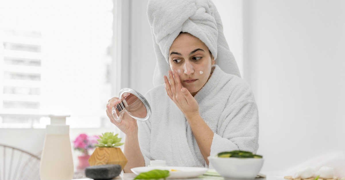 Como fazer um creme anti-idade caseiro em 6 passos