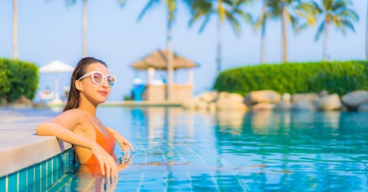 Como tirar cloro do cabelo