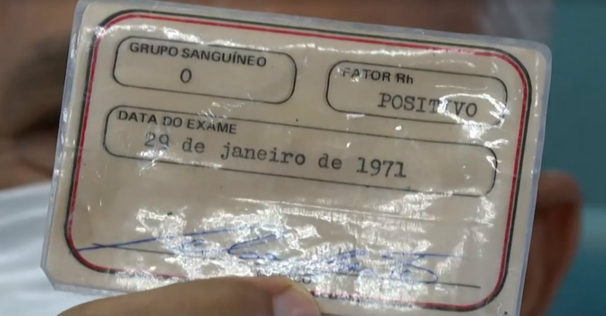 Depois de mais de 700 doações de sangue, idoso recebe homenagem