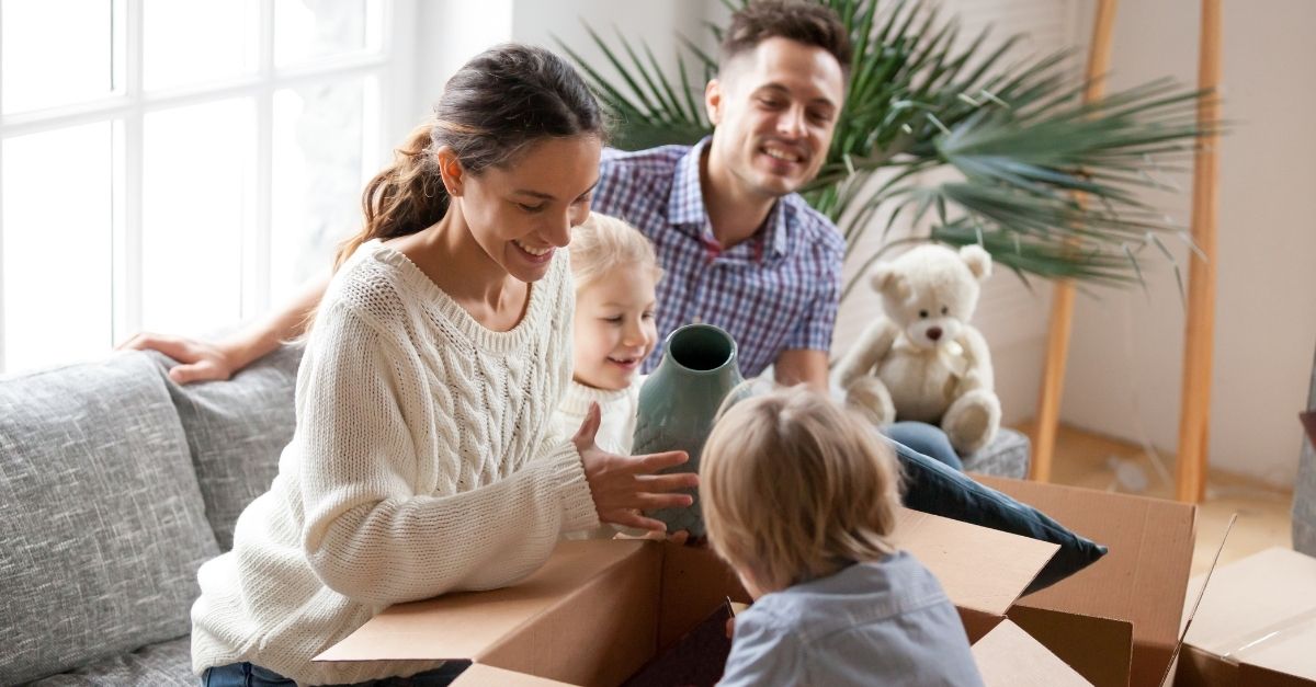crianças na rotina da família