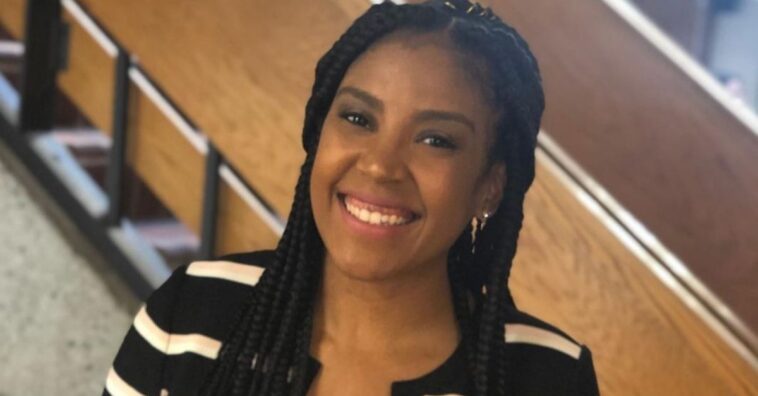 Ela começou como faxineira e se tornou enfermeira no mesmo hospital