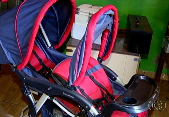 Ela recebeu apenas um dos gêmeos no parto