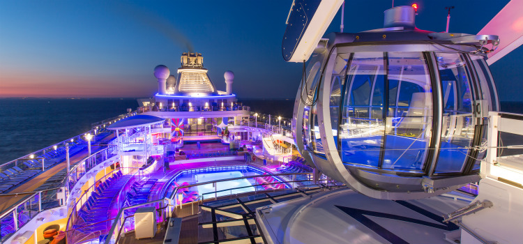 Empresa de cruzeiros quer contratar alguém para viajar e postar fotos entenda