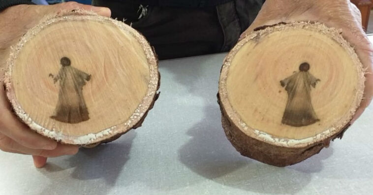 Imagem de Jesus é vista em tronco de árvore e intriga moradores do Mato Grosso do Sul