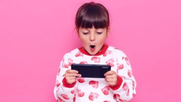 Limites do uso de celular para crianças
