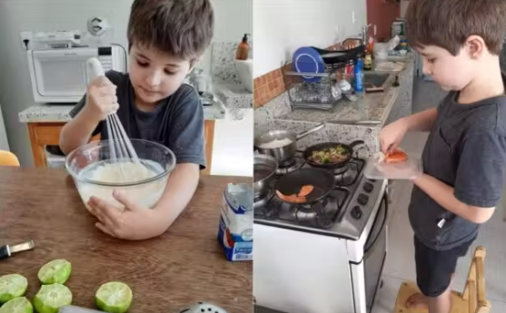 Mãe ensina filho a cozinhar desde pequeno