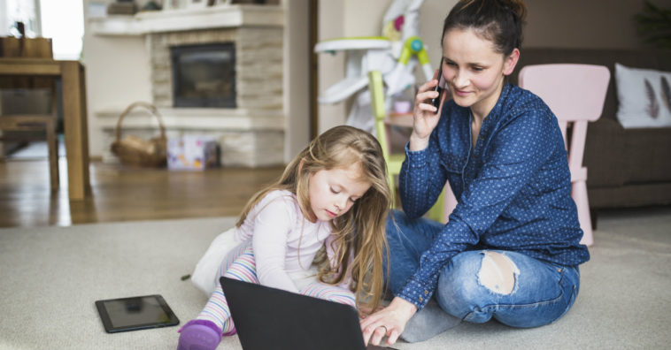 Maternidade equivale a ter dois empregos
