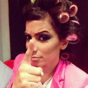 Mesmo não gostando muito do primo ... ninguém lhe pode fazer mal.