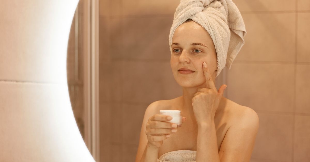 Moisture sandwiching