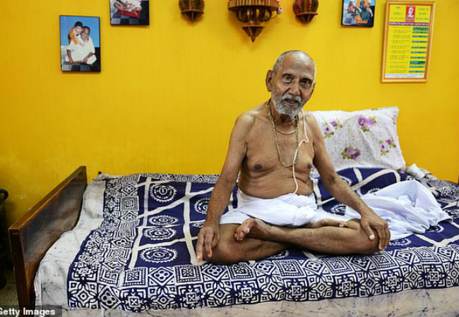 Monge indiano pode ser a pessoa mais velha do mundo caso