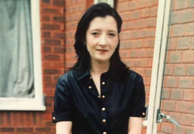 Mulher gastou R$ 141 mil para parecer com a Barbie antes