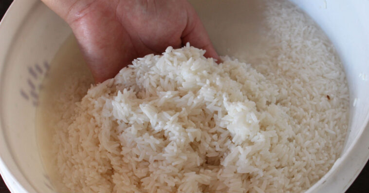Não lave o arroz antes de cozinhar
