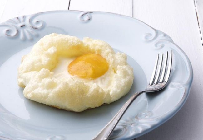 como fazer ovos em nuvem