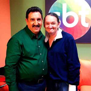 Quando um dos primos tem sucesso no trabalho, é o orgulho de todos.