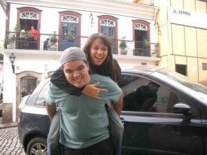 Quando viajam ficam sempre com saudade dos primos mais próximos...