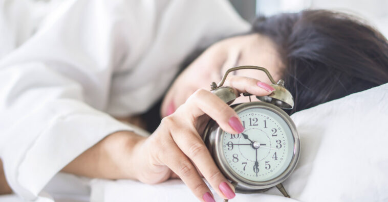 Quanto menos você dorme, mais seu cérebro envelhece