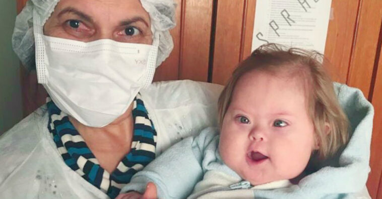 Super Chico, o bebê famoso na internet, foi diagnosticado com covid