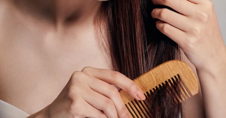 Truque do potinho para passar condicionador