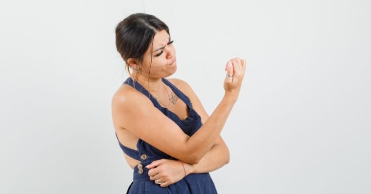 o que pode ser Unhas onduladas