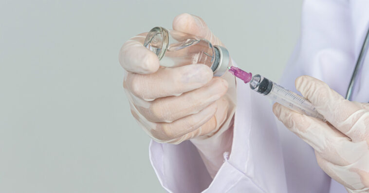 Vacina para covid começará a ser testada com 5 mil voluntários em Salvador