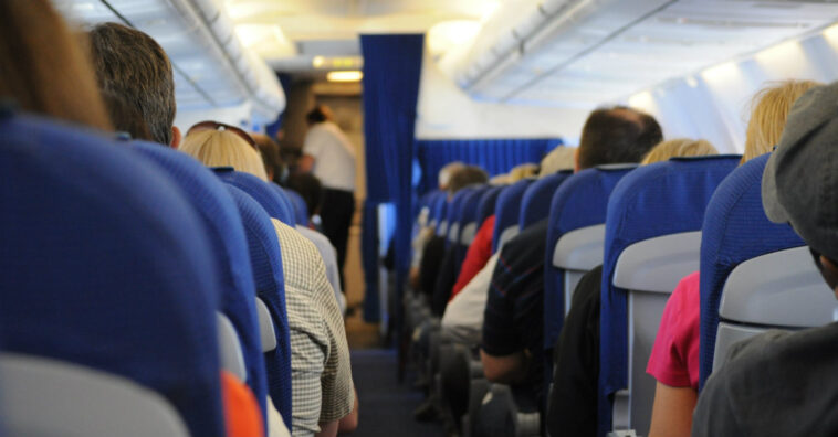 Viagem de avião conheça os principais riscos