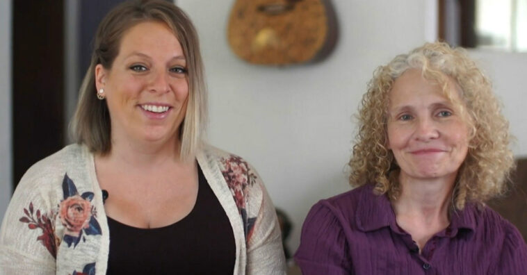 Vizinhas e irmãs separadas quando pequenas, elas se reencontram