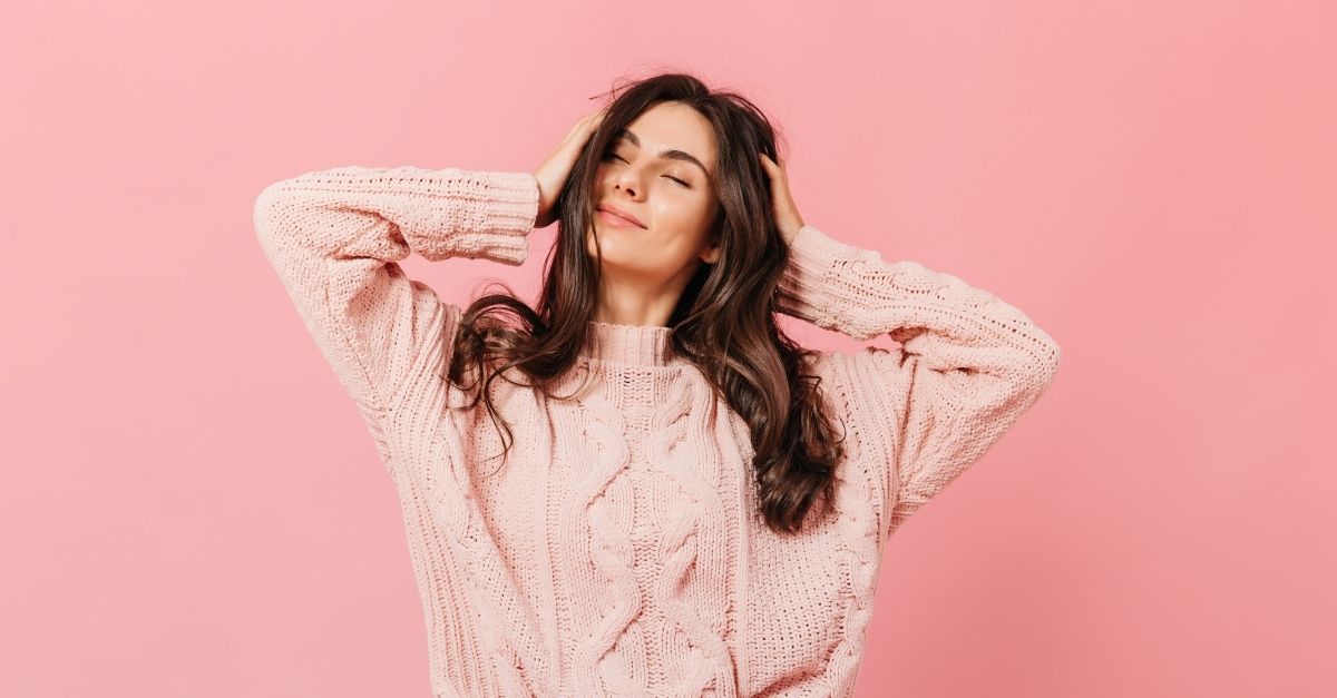 cuidados com cabelo da raiz oleosa e pontas secas