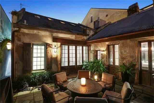 a_aparencia_desta_casa_engana_17