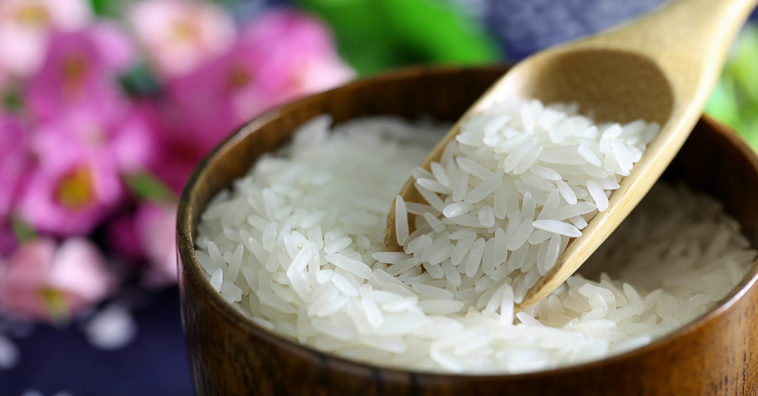 água de arroz para pele