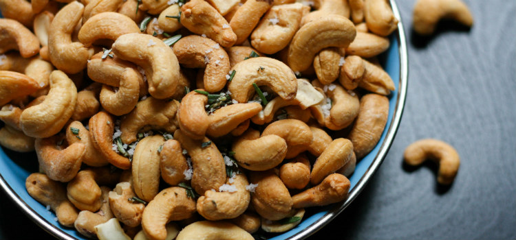 alimentos bons para o coração castanhas