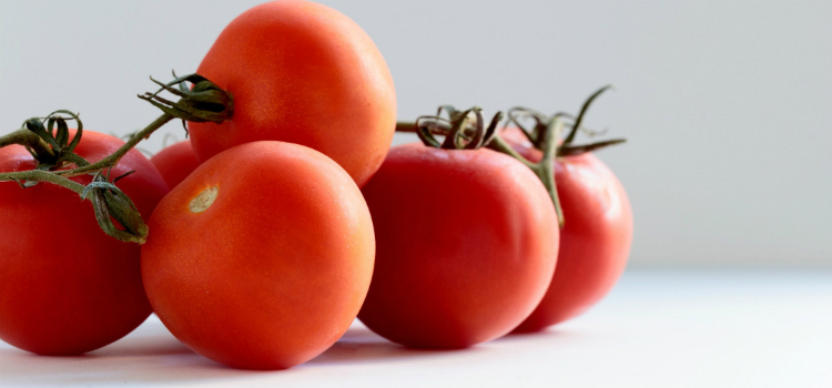alimentos para desinchar a barriga tomate