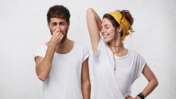 alimentos que mudam o cheiro corporal