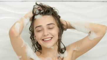 alisar o cabelo de modo natural