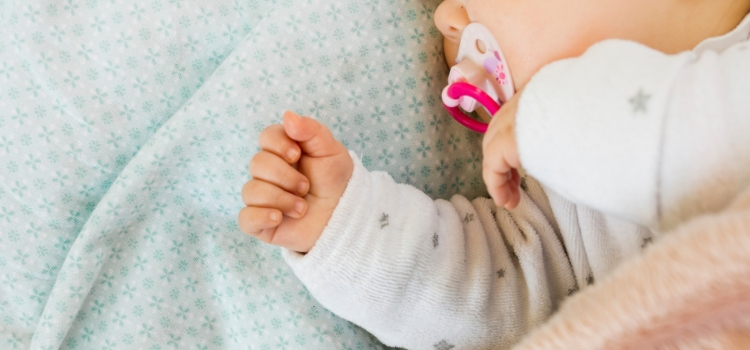 como aliviar a tosse do bebê