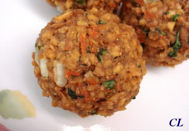 almôndegas de soja e carne