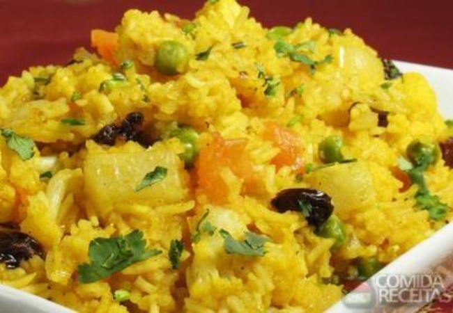 arroz de açafrão e passas