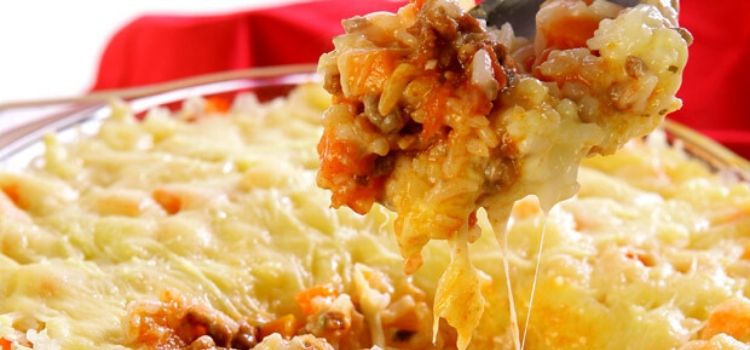 receita de arroz de forno com carne moída colorido