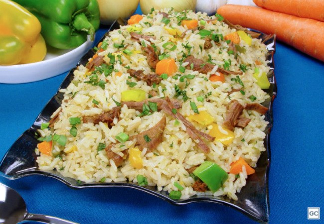 arroz de panela de pressão com carne