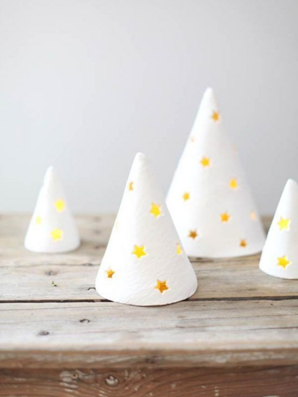 modelo arvore de natal branca luminarias